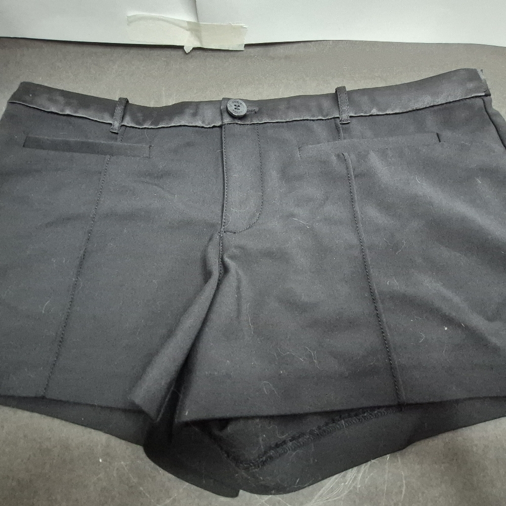 Guess Black Flat Front Womens Shorts